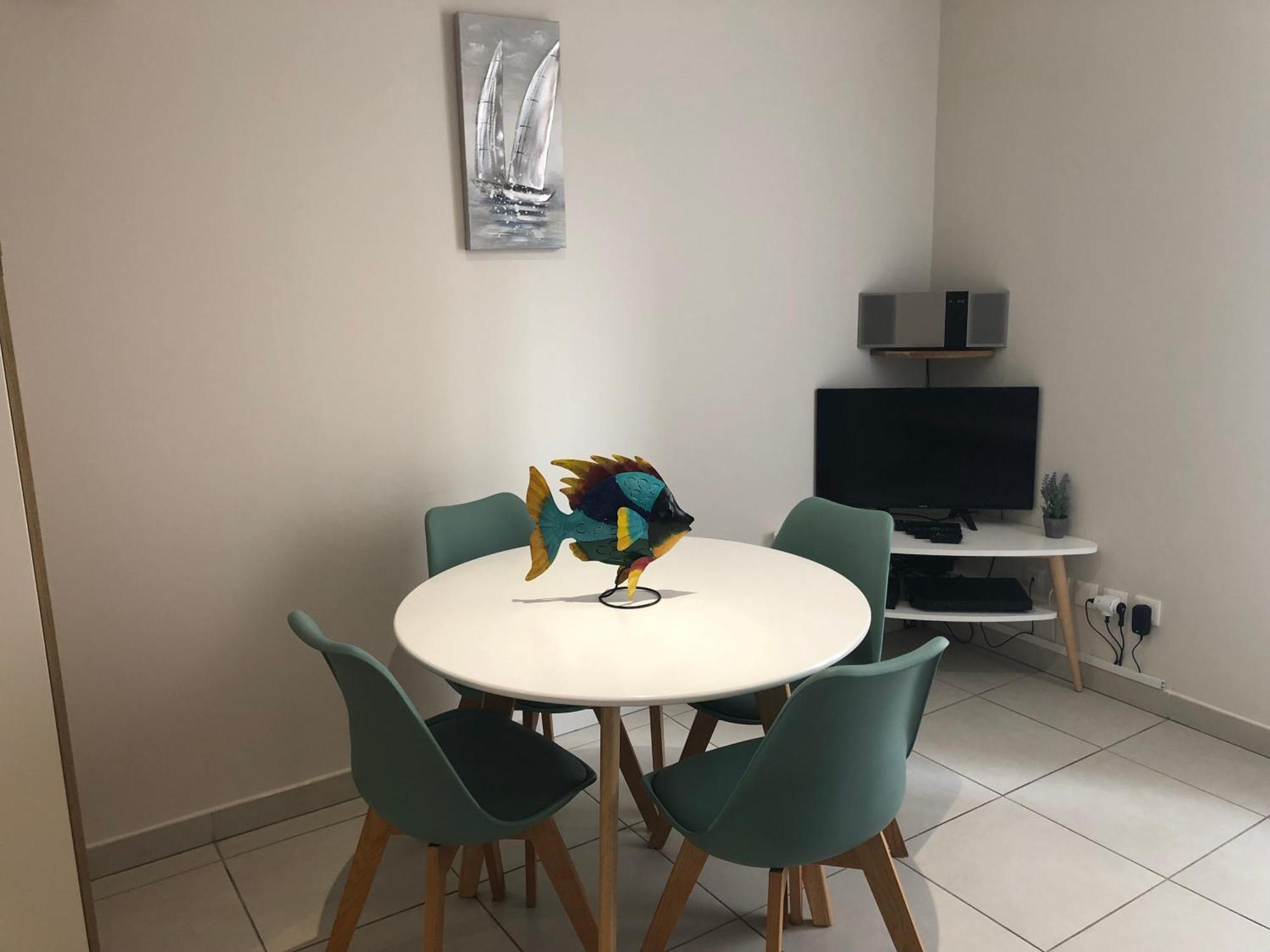 Les Poissons Apartment Sete Luaran gambar